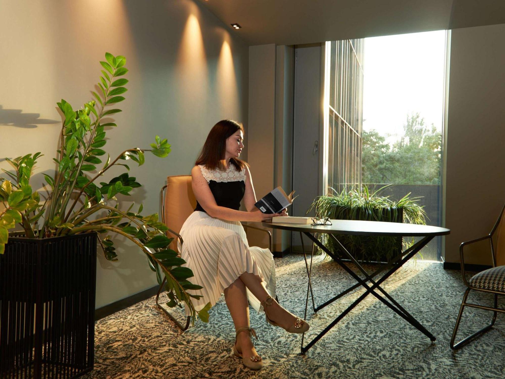 Novotel Living Almaty Jetisu Dış mekan fotoğraf