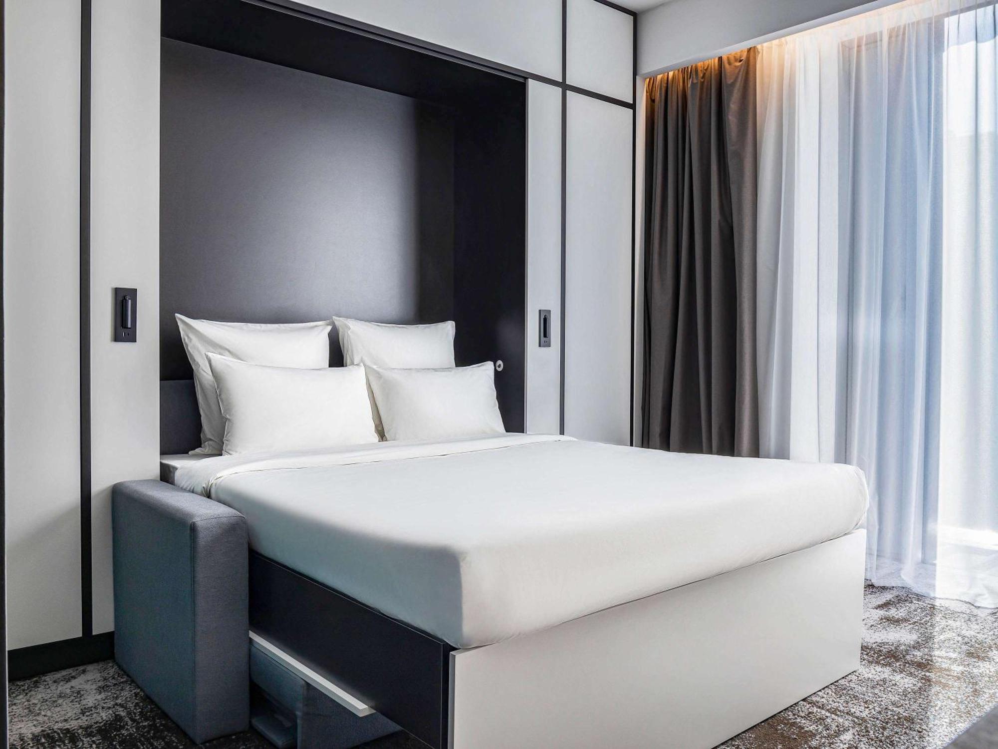 Novotel Living Almaty Jetisu Dış mekan fotoğraf