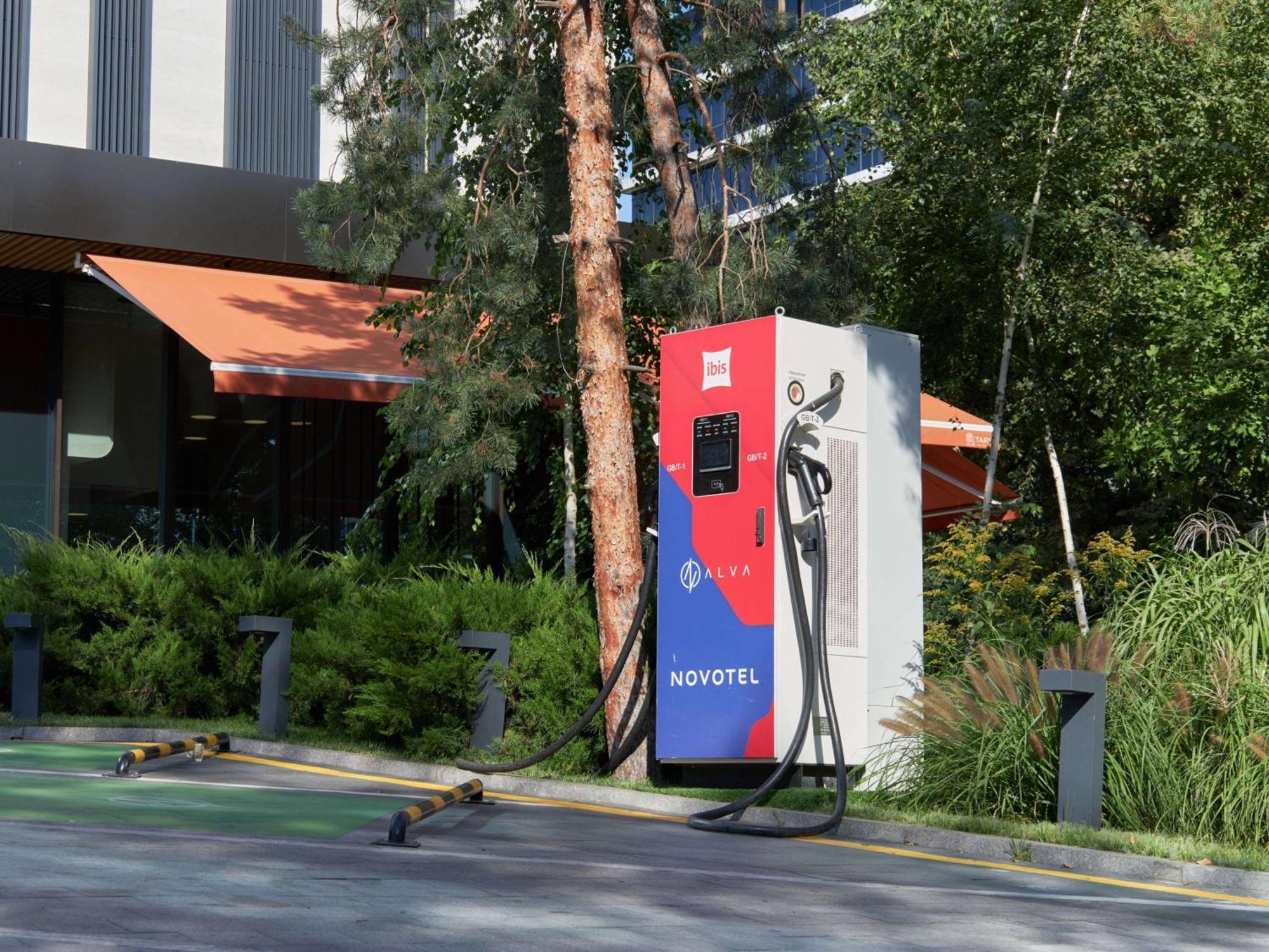 Novotel Living Almaty Jetisu Dış mekan fotoğraf